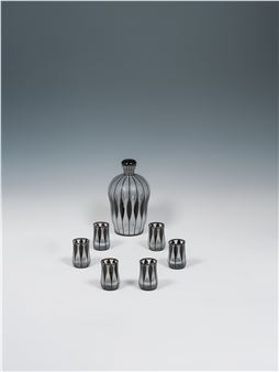 Jug with six shot glasses - Hans Bolek