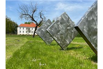 George Rickey in Schwante: Sculpture Park Schlossgut Schwante shows solo exhibition