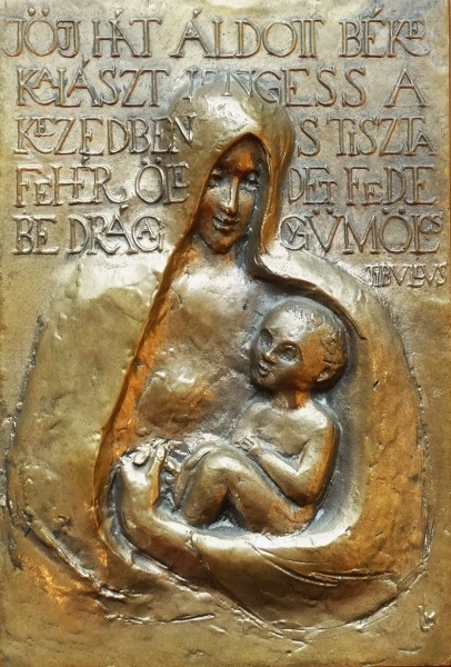 Artwork by Lesenyei Márta, Jöjj, hát áldott béke…., Made of bronze