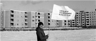 Agnes Denes: Early Work — If the Berlin Wind Blows My Flag - Galerie im Körnerpark