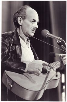 Bulat Okudzhava. Moscow Early 1970s. - Yuri Korolev