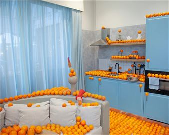 Fion Hung Ching-Yan: Stealing Oranges To Take Home For His Mother — In Between Gallery - Fabrica