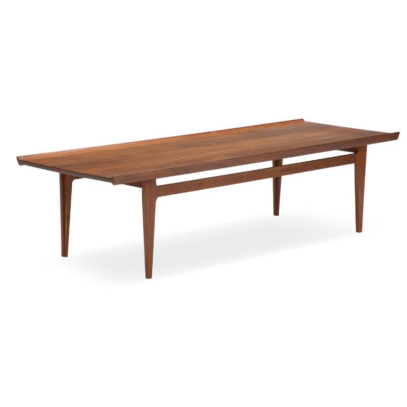 Finn Juhl A large, rectangular coffee table with partly raised edge