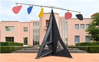 Alexander Calder: A Balancing Line - Serralves Museum of Contemporary Art