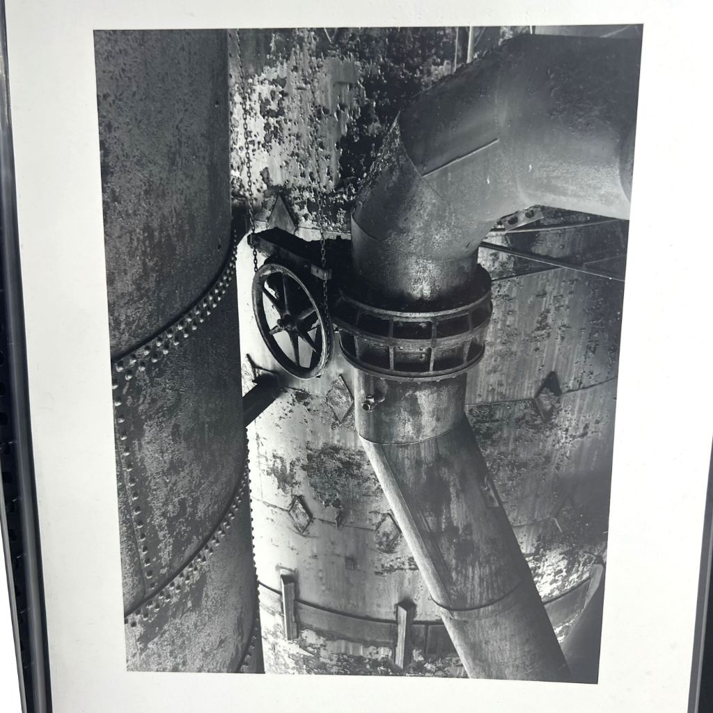 Tim Sager | Porfolio of Various Photographs | MutualArt