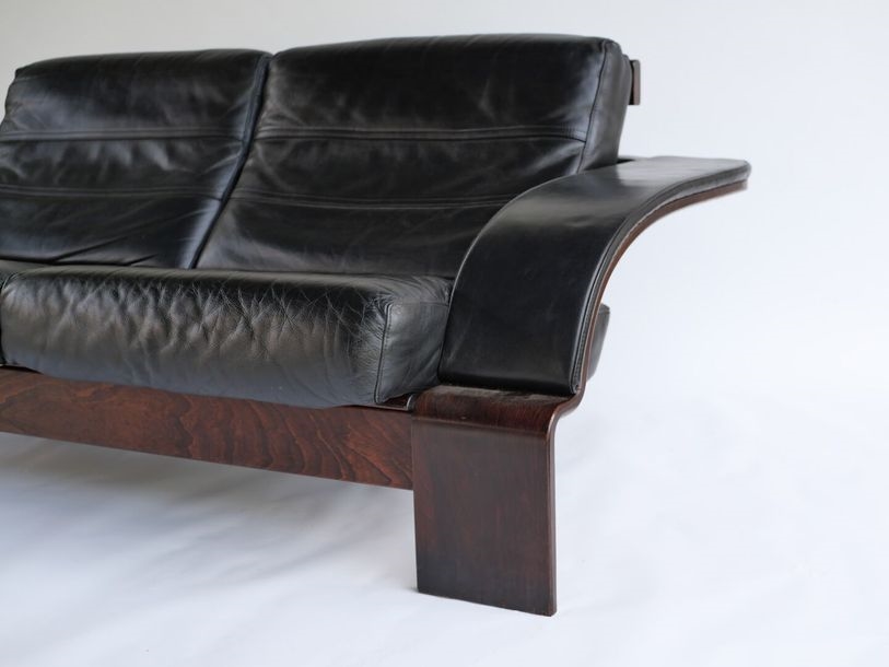Artwork by Ake Fribyter, Kroken 2, Made of bentwood, stained beech veneer, thick hemp canvas, black leather