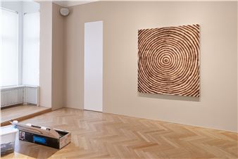 In Defense of Symbolic Value: Artistic Procedures in the Resort - Galerie Max Hetzler, Berlin (Bleibtreustrasse 45)