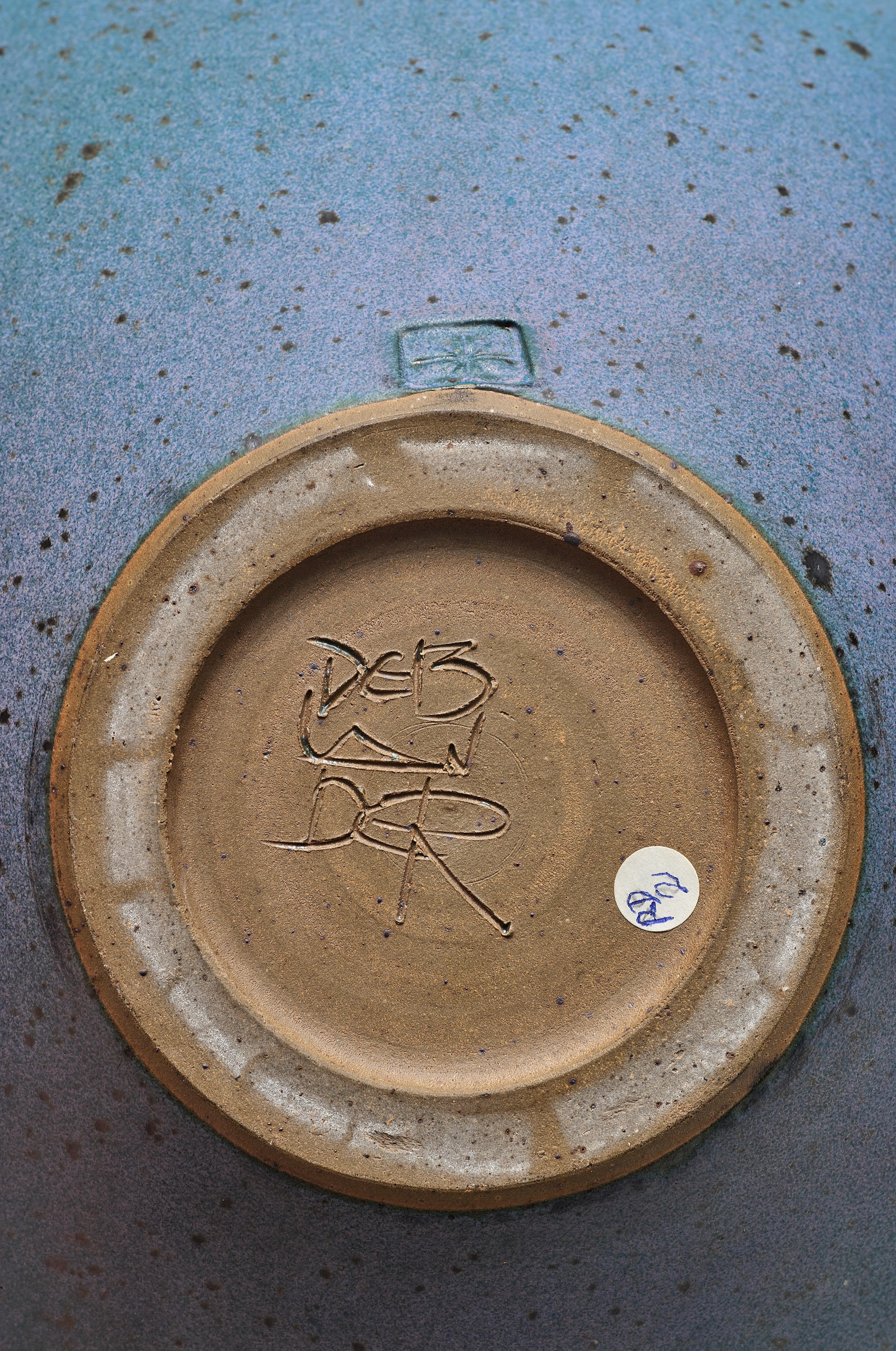 Artwork by Robert Deblander, Vase boule, Made of Glazed stoneware, porcelain.