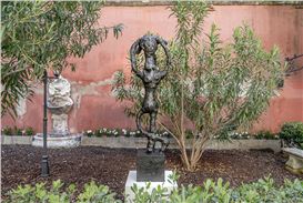 'Tal R: How to Count to Tree' Now on View at Victoria Miro