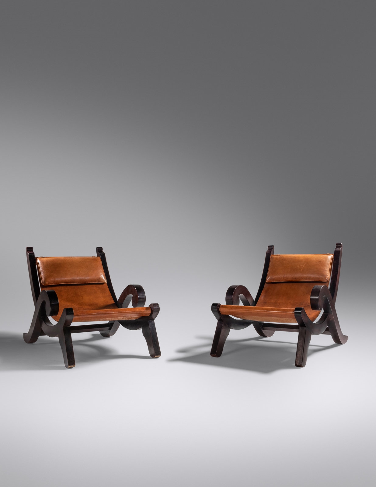 Pair of Lounge Chairs - Clara Porset