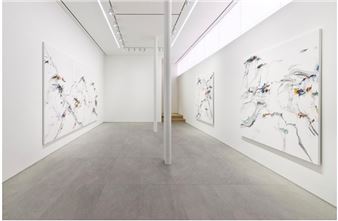 Xiyao Wang: Allongé – Out of Reach - Perrotin, Seoul (Dosan Park)