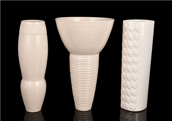 Three white glazed pottery various vases of sizes signed - Loren Kaplan