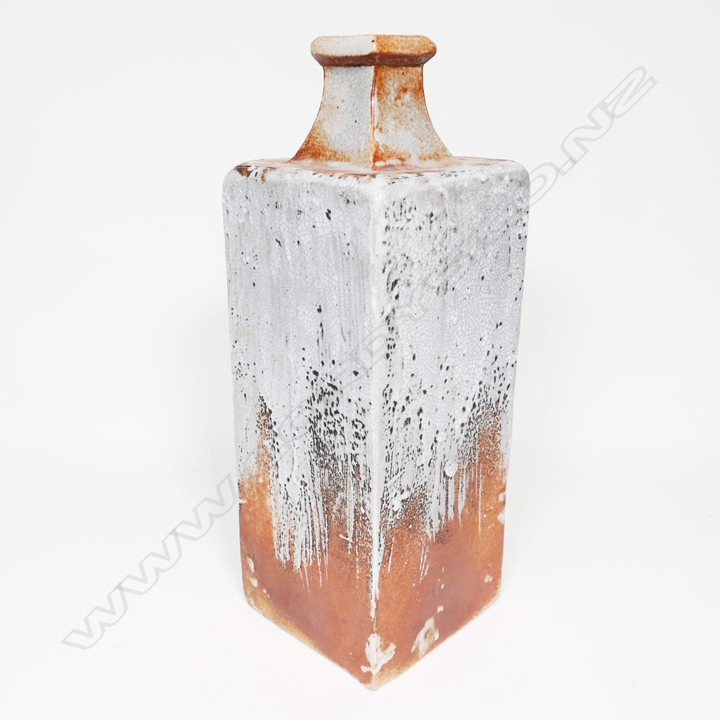 Len Castle | Len Castle large shino bottle | MutualArt