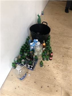 Do Only Interesting People Get Interested?