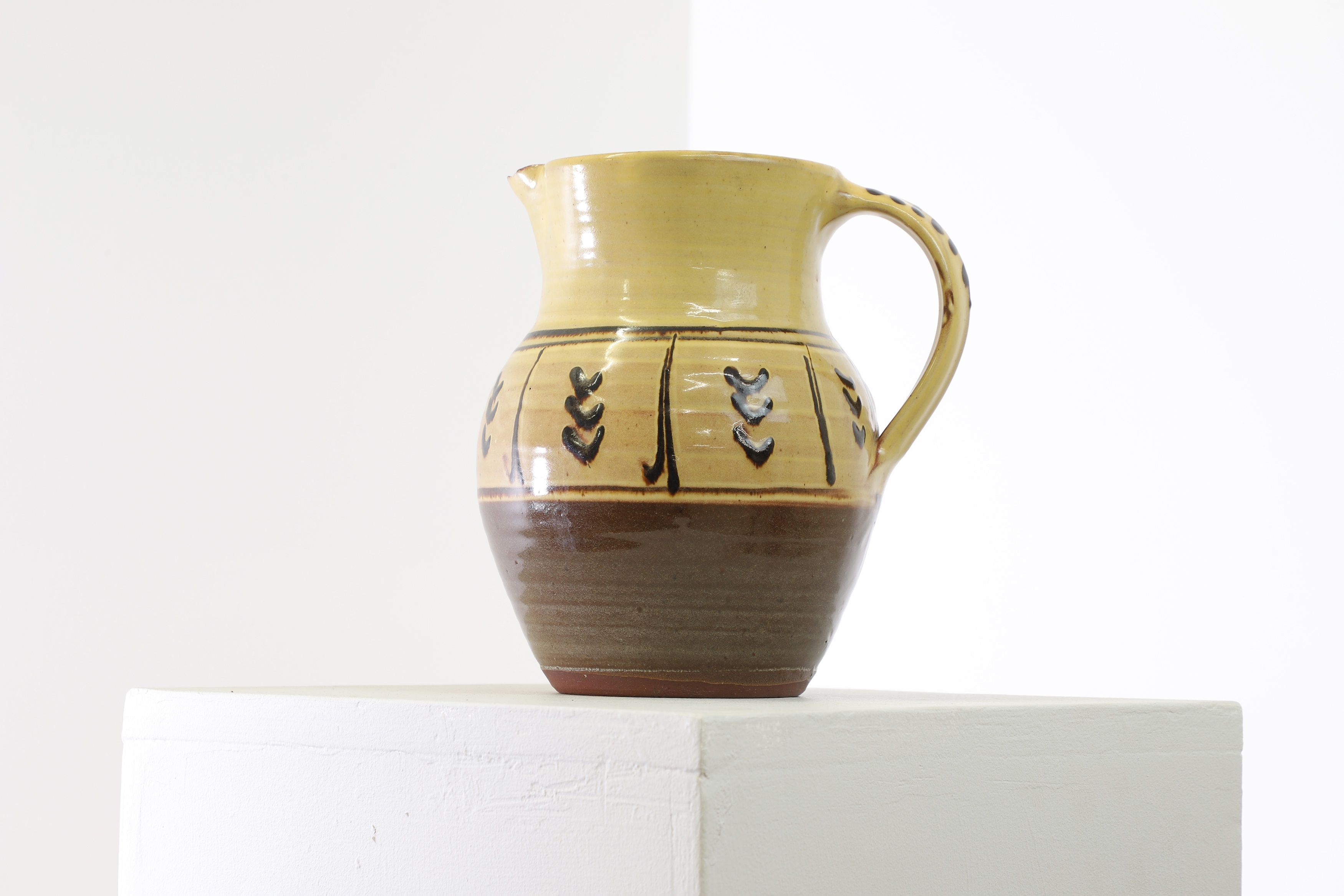 Ray Finch | Jug (Mid 20th Century) | MutualArt