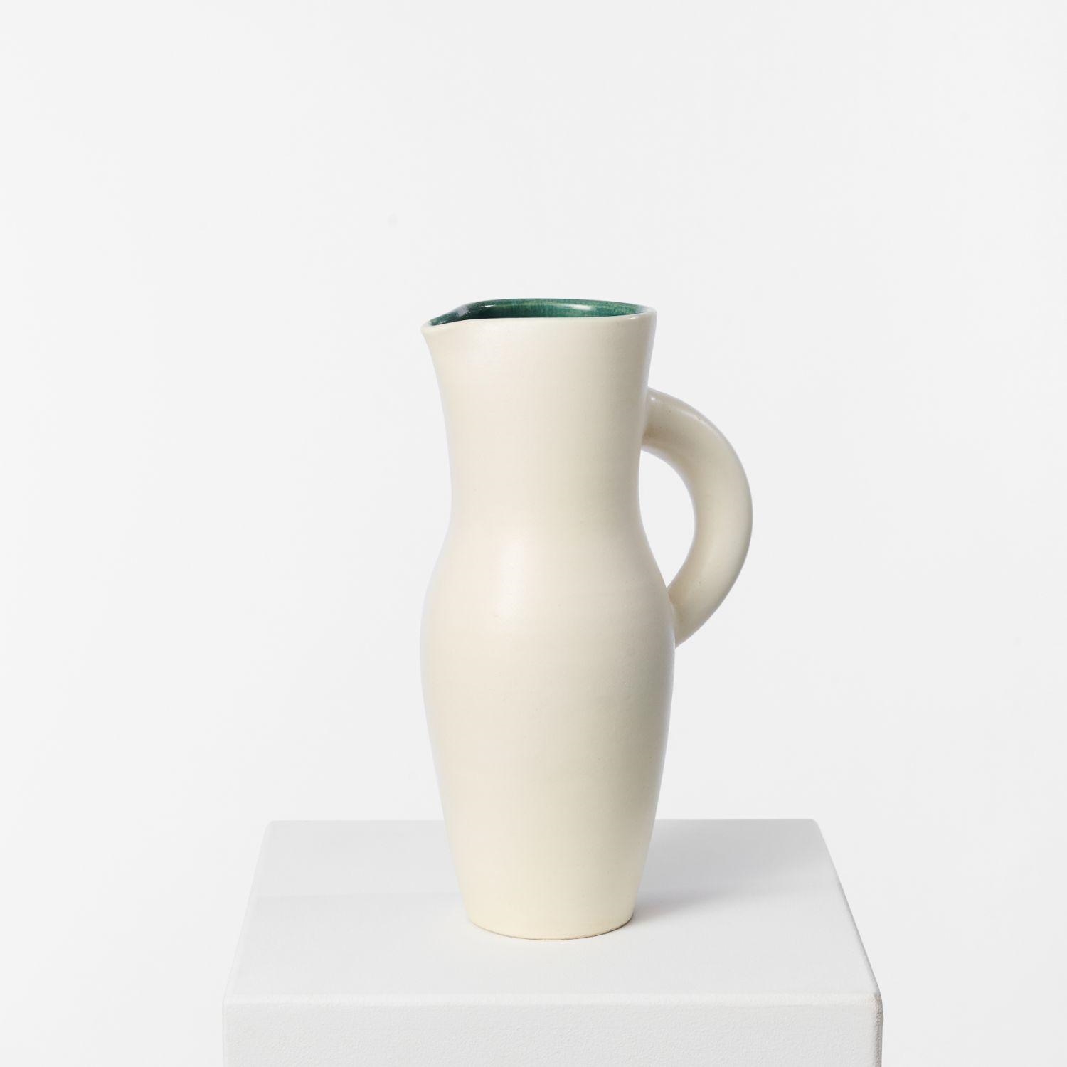 Suzanne Ramié | Pitcher | MutualArt
