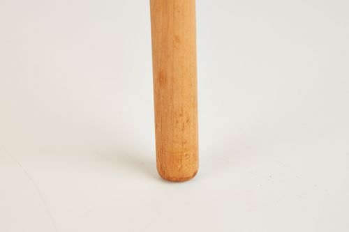 Artwork by Bill Lam, Table lamp, Made of Fiberglass, birch