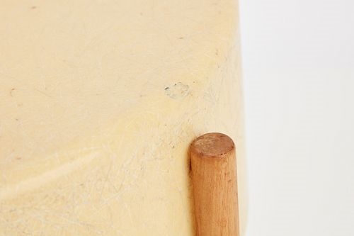 Artwork by Bill Lam, Table lamp, Made of Fiberglass, birch