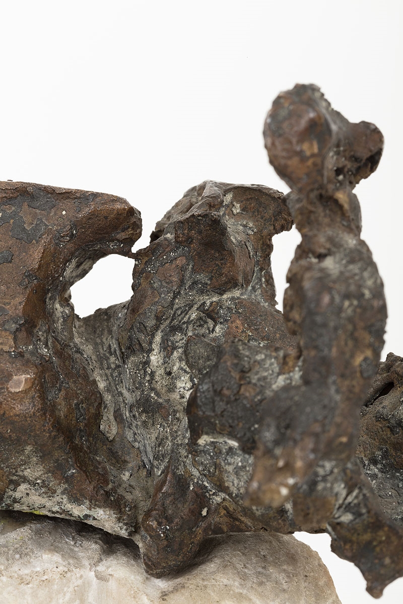 Artwork by Alina Szapocznikow, Mały brąz, 1965-1966, Made of bronze, marble