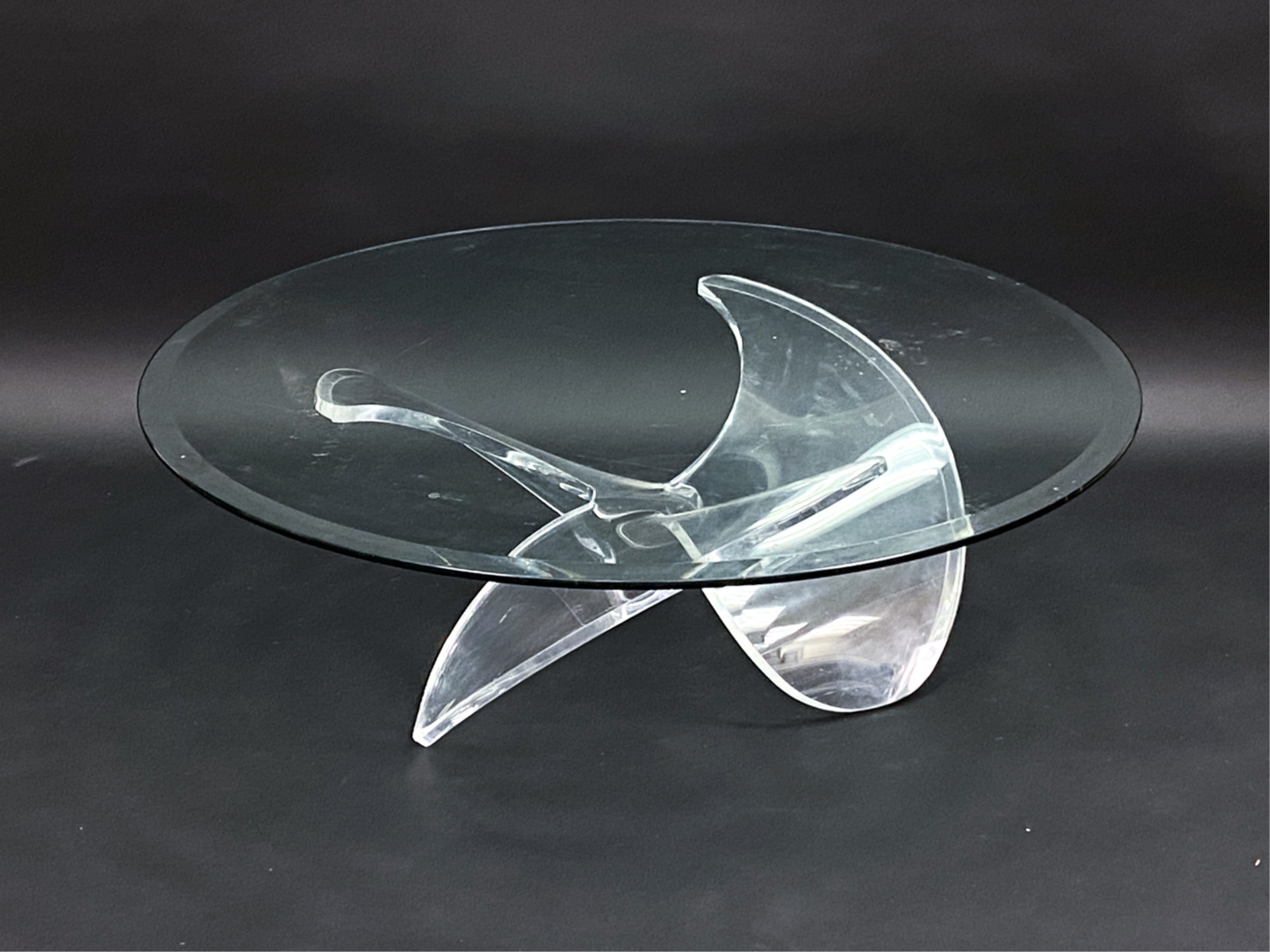 Knut Hesterberg | VINTAGE LUCITE PROPELLER COFFEE TABLE | MutualArt