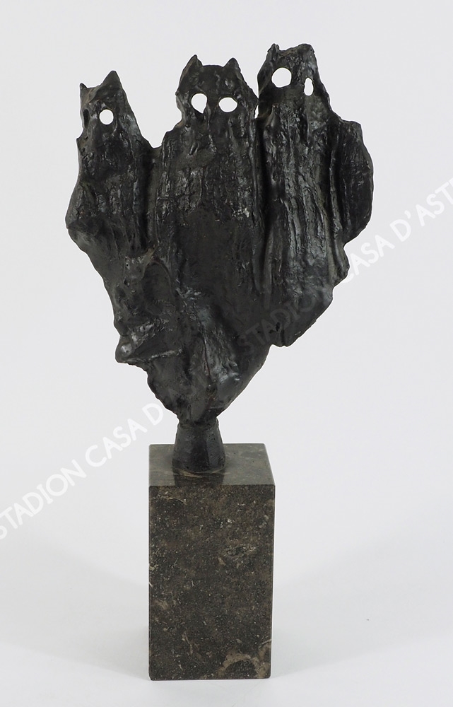 Artwork by Mariano Cerne, "I tre gufi", Made of sculpture in bronze with dark patina its base in marble
