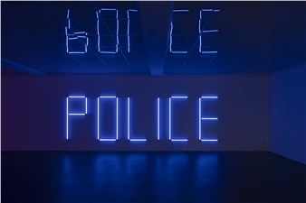 Anne-Lise Coste: Emoji peace dove Emoji red heart Emoji blue butterfly - Prats Nogueras Blanchard, Barcelona