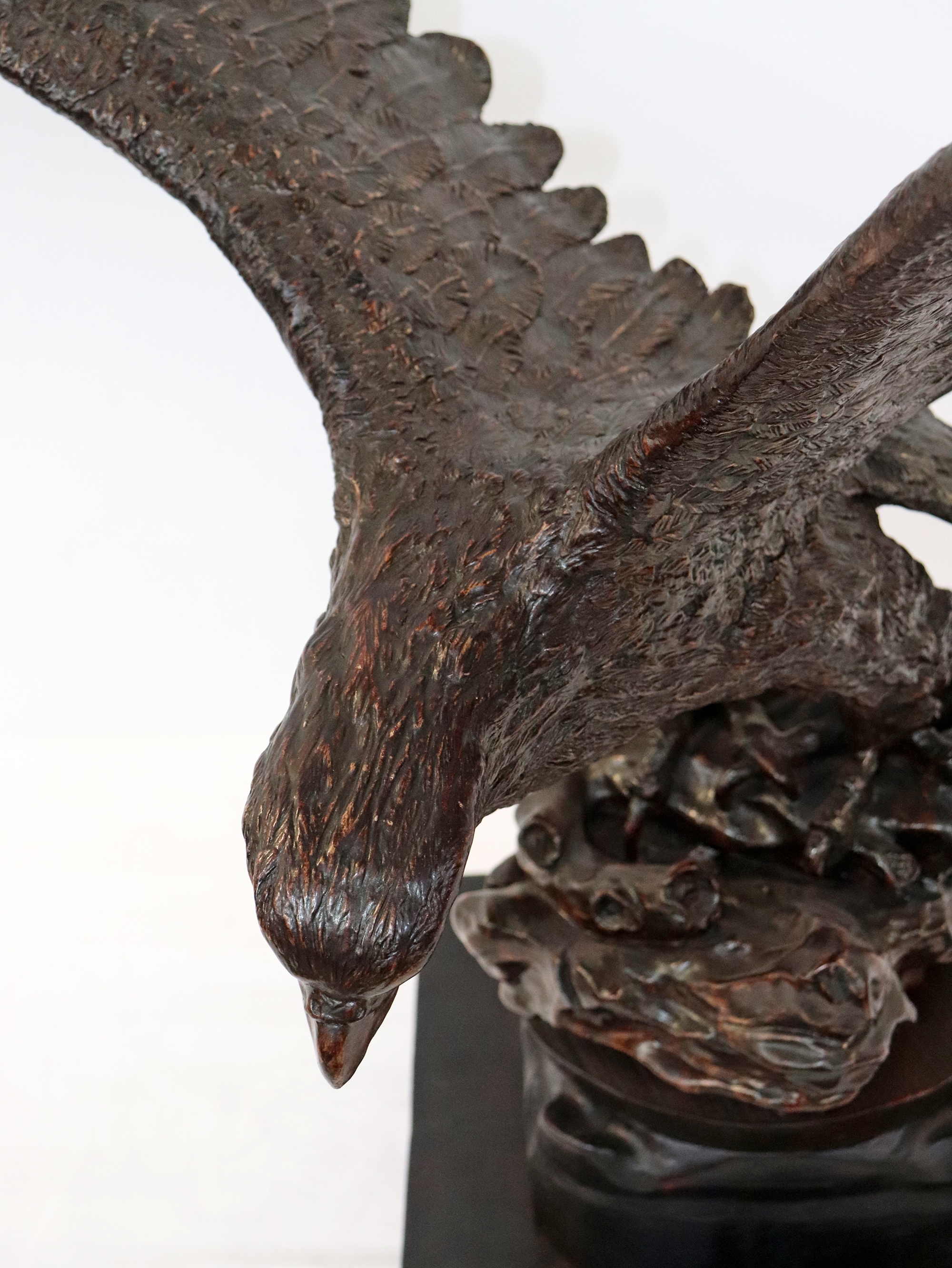 Artwork by Elrae van der Linde, FISH EAGLE, Made of resin
