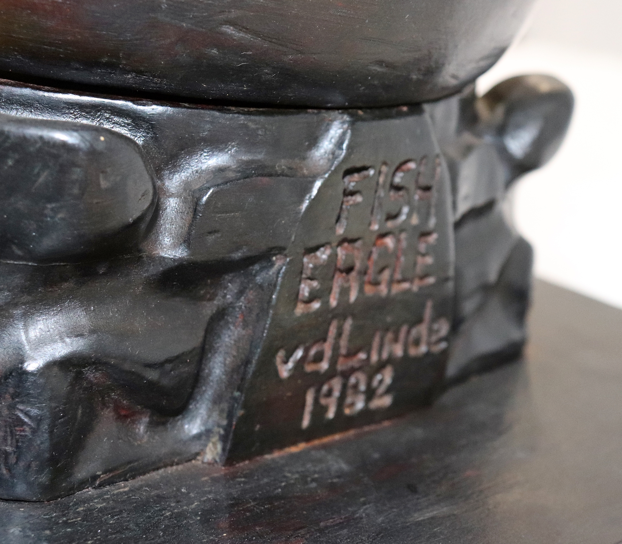 Artwork by Elrae van der Linde, FISH EAGLE, Made of resin