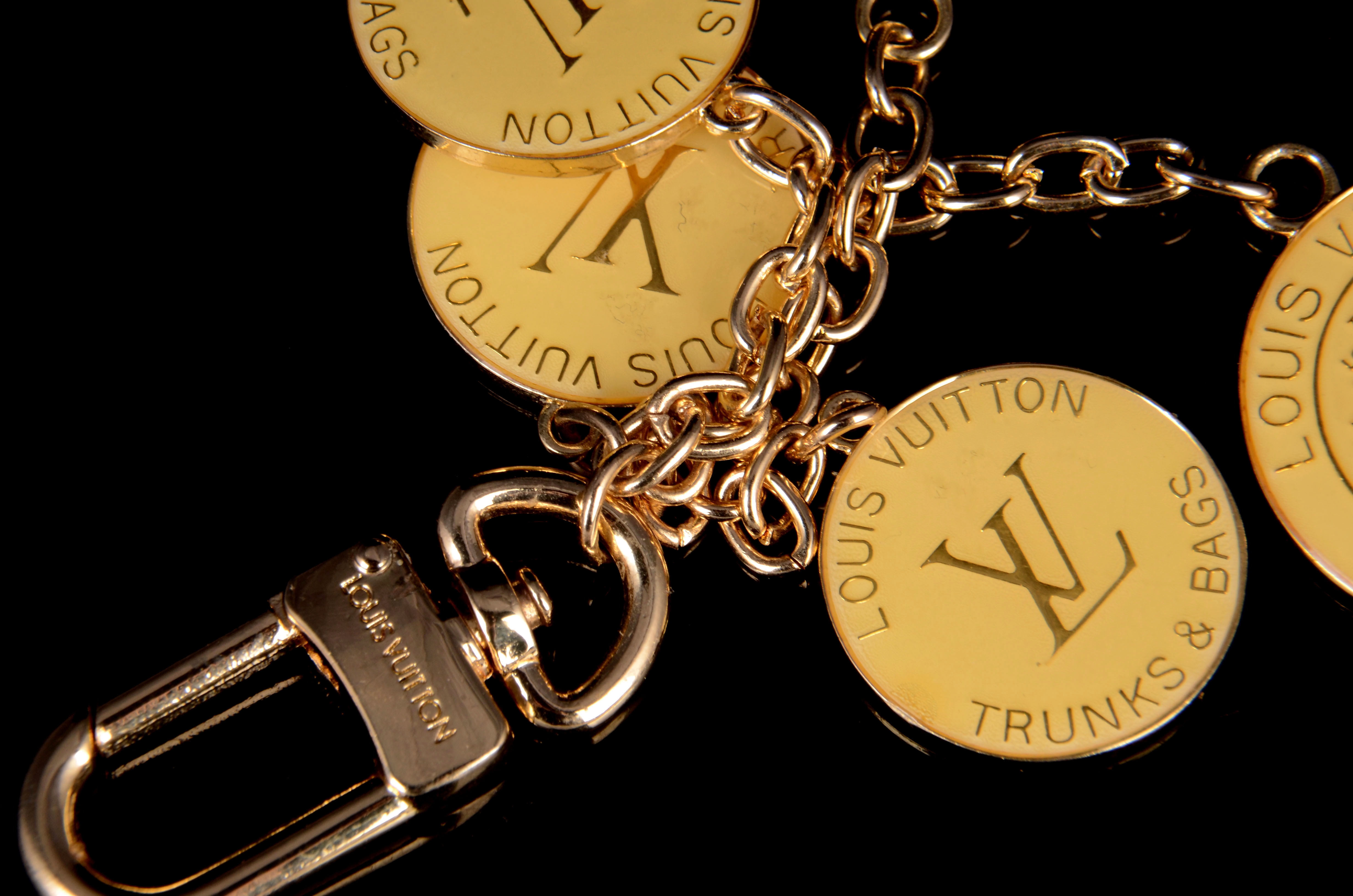 Louis Vuitton  Louis Vuitton keychain / charm with five discs