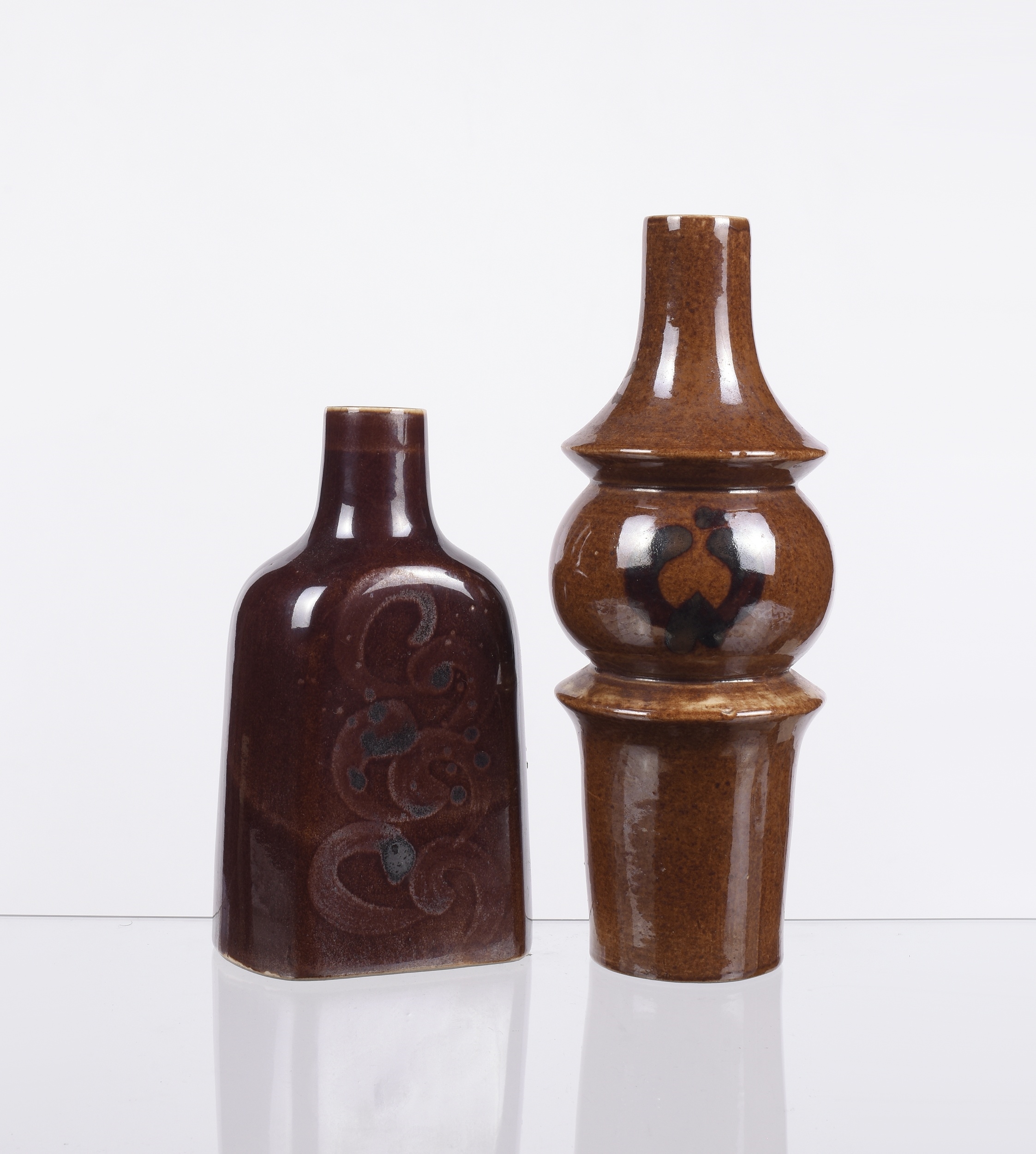 Artwork by Antonín Škoda, Vázy, Made of pottery with artistic glaze