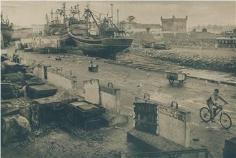 Aassmaa Akhannouch: Un Monde Oublié - Galerie Esther Woerdehoff, Paris
