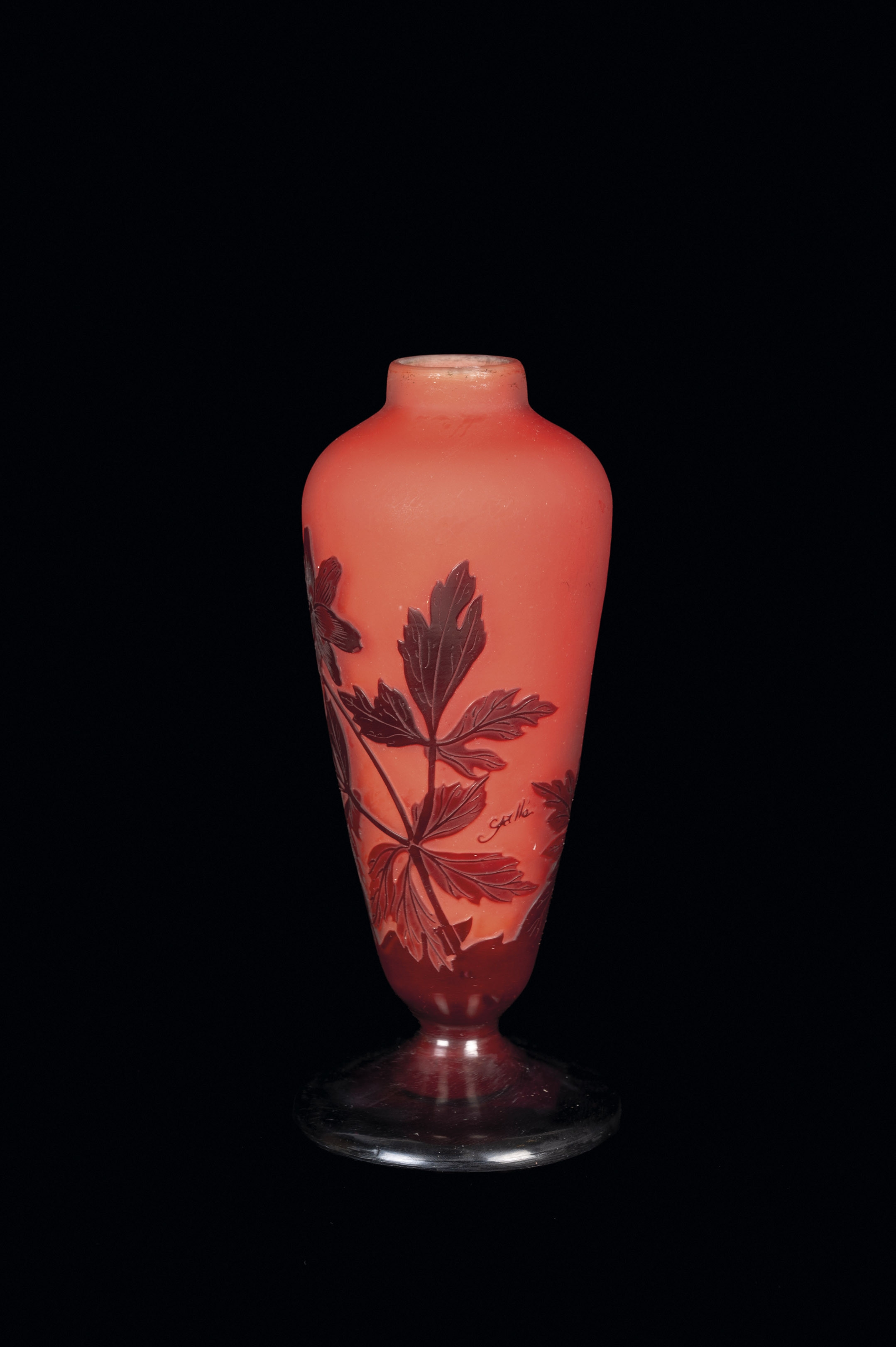 Emile Gallé | Jarrón orquídeas (Circa 1900) | MutualArt