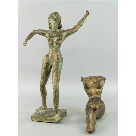 Twee vrouwfiguren by Hans van den Berg