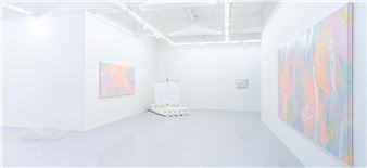 Yeo Kaa: Sunny weather, blue water day spa - Ames Yavuz, Singapore