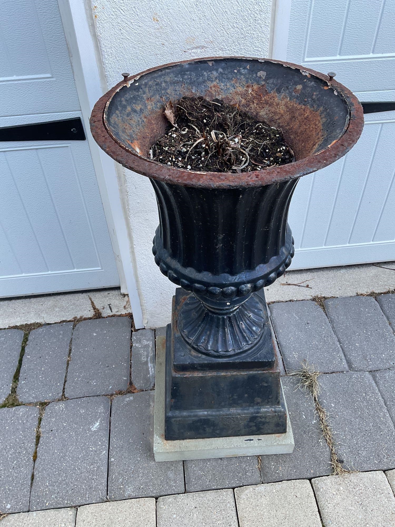 Planters | One planter has damage | MutualArt