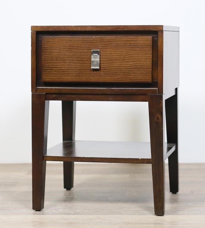 Art Deco School, 20th Century Pair of Art Deco Style Nightstands