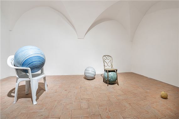 Alicja Kwade: In cerchi - Galleria Continua, San Gimignano