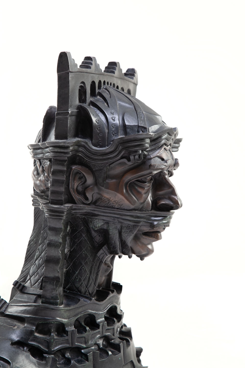 Artwork by Stanislaw Szukalski, Bust of the general Tadeusz Bor-Komorowski, Made of patinated bronze