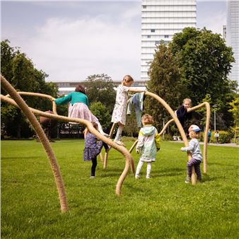 Temitayo Ogunbiyi: You will follow the Rhein and compose play - Museum Tinguely