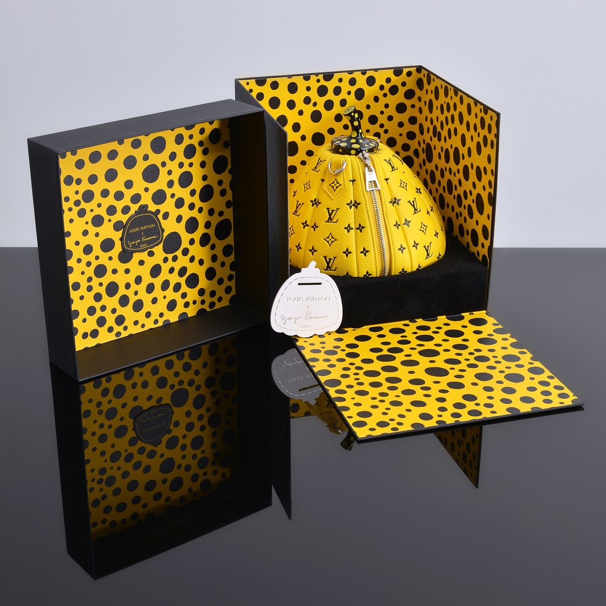 Louis Vuitton x Yayoi Kusama Pumpkin Bag 2023 (Drop 2) : r
