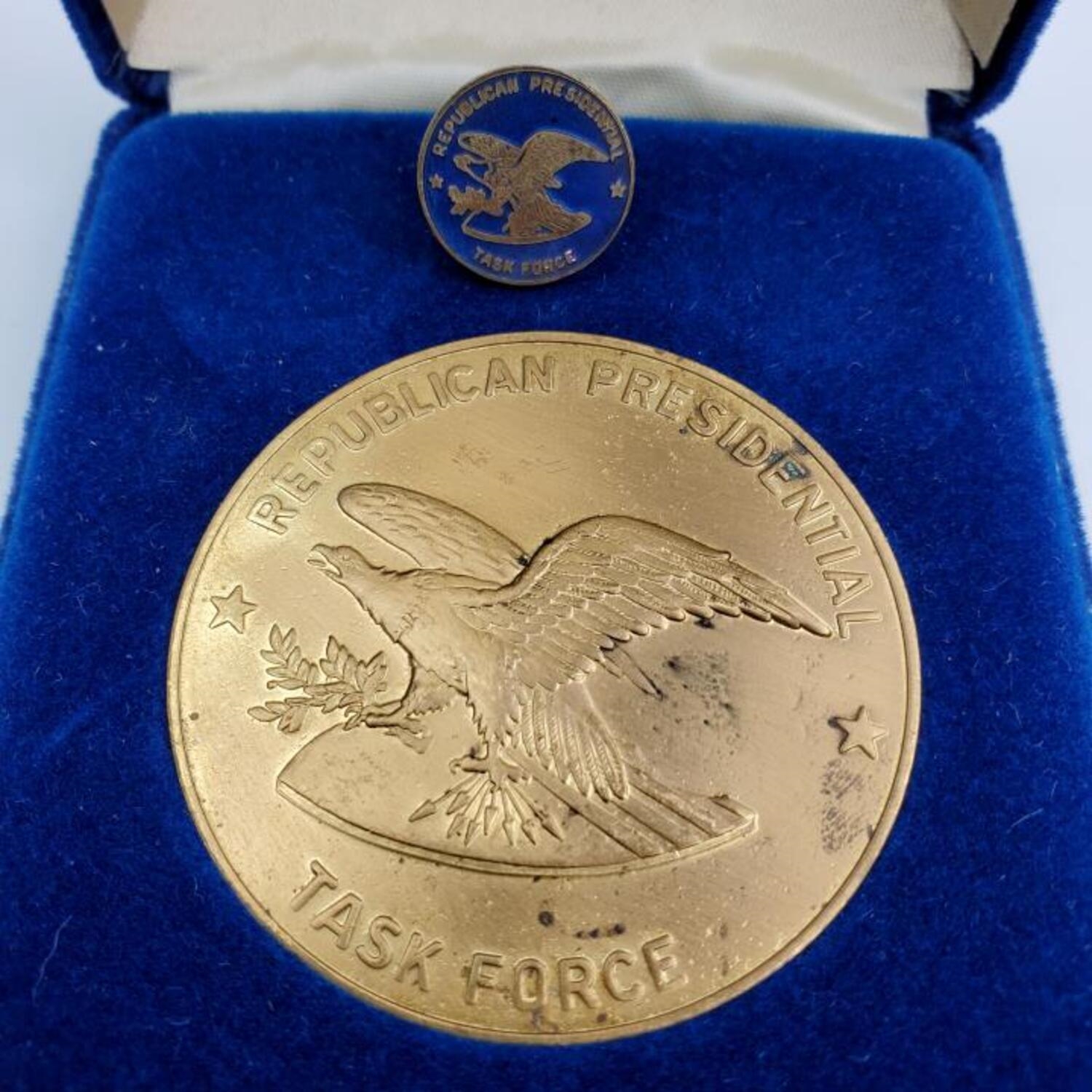 Ronald Reagan Large Ronald Reagan Medal of Merit Task Force Coin