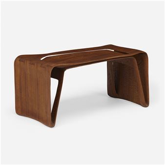 Sculptural coffee table - Tom Luckey