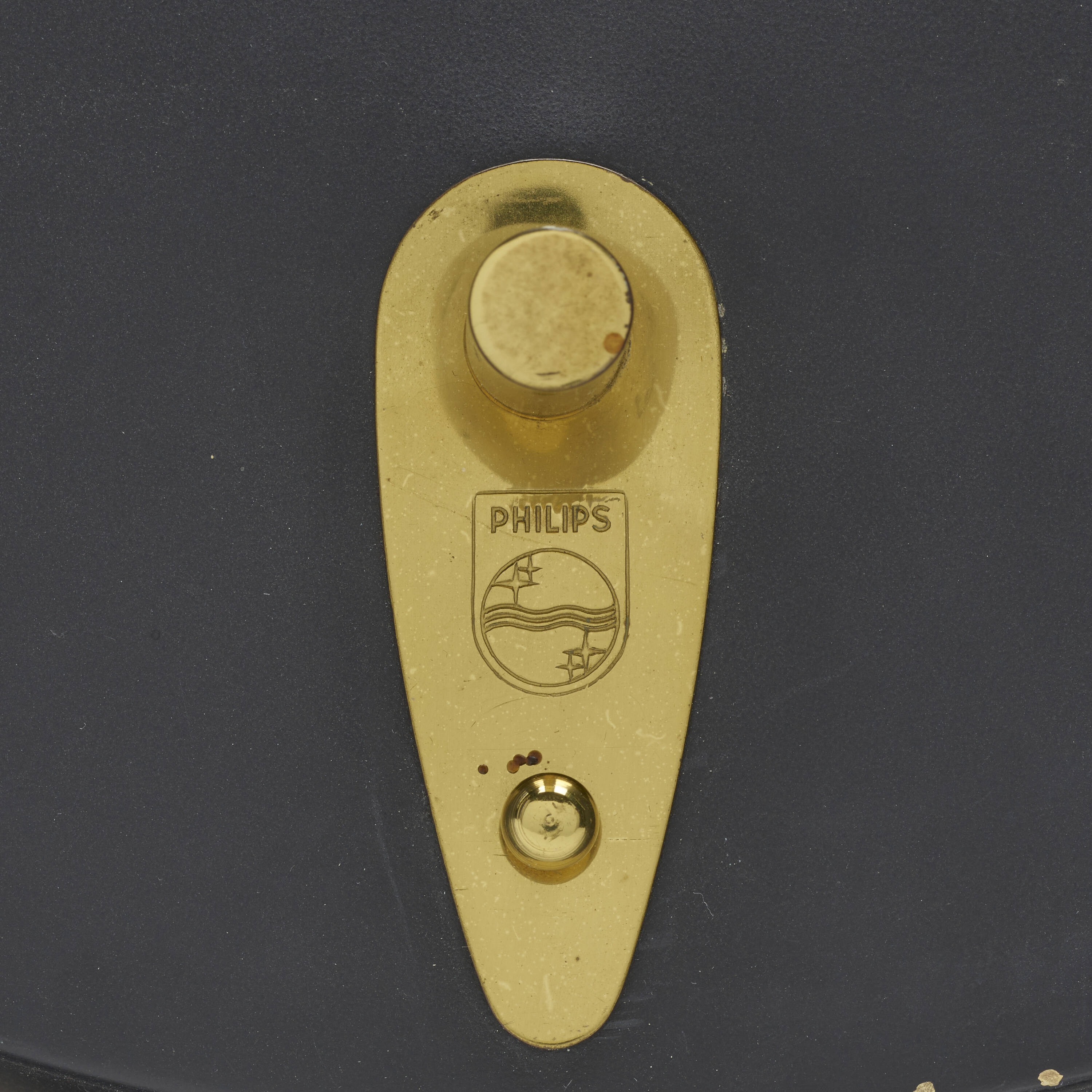 Artwork by Louis Christiaan Kalff, Z table lamp, Made of enameled steel, brass