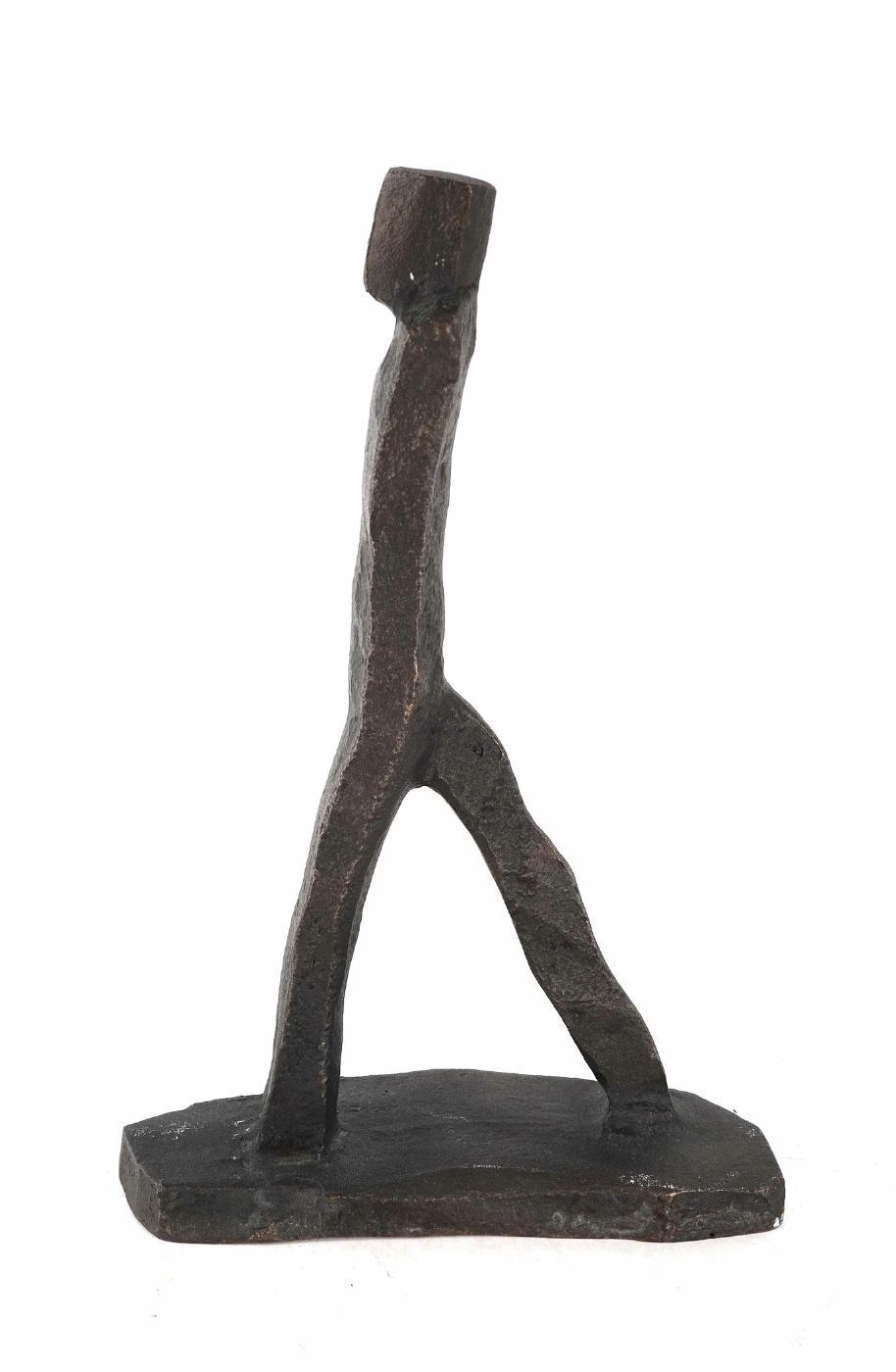 Erik Heide | Gående mand på vej (2000) | MutualArt