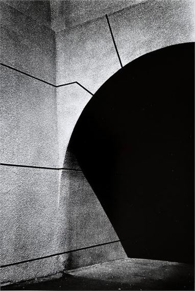 Daido Moriyama | Tokyo, (2005) | MutualArt