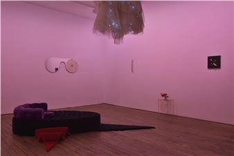 Cinzia Ruggeri: La Leggerezza del Peso (The Lightness of Weight) - Emanuela Campolii, Paris