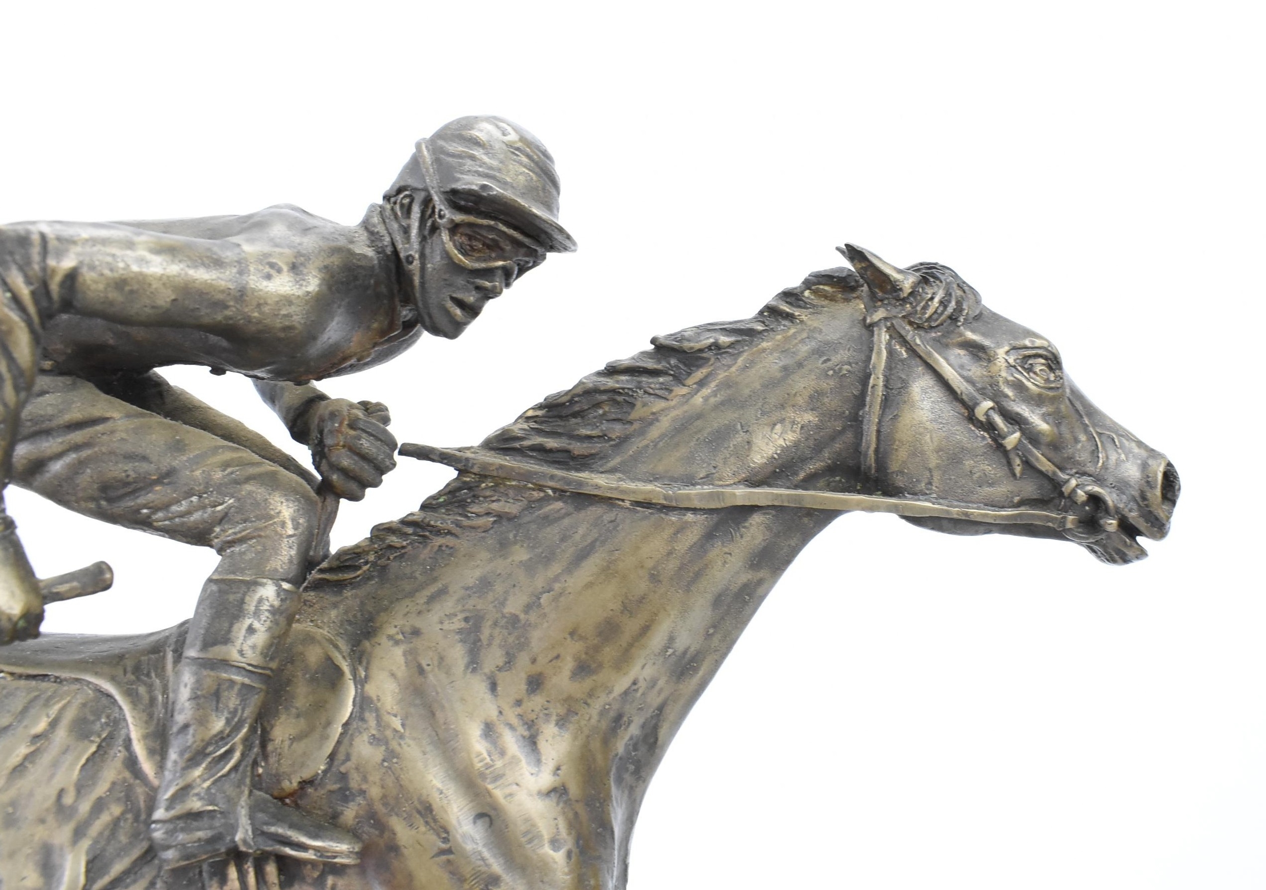 Artwork by Eric Symes, In Full Flight, Made of BRONZE