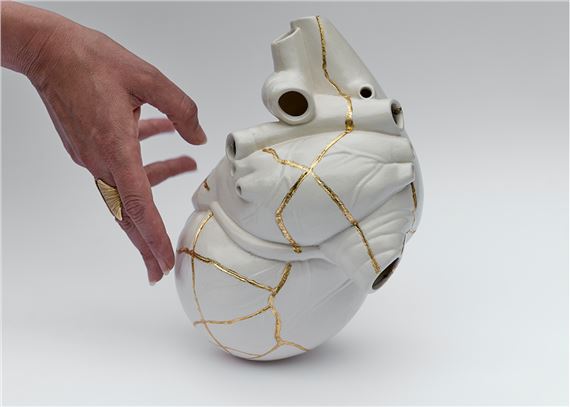 Emma Elliott – Solo Exhibition ‘Cry Me a River’  Is an Exhibition About Heartbreak.