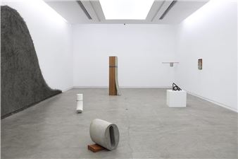 Bruno Cançado: Começar pelo chão - Silvia Cintra + Box4