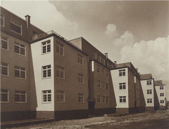 GAG-Siedlung Köln-Zollstock, Bornheimer Straße by Werner Mantz, 1928